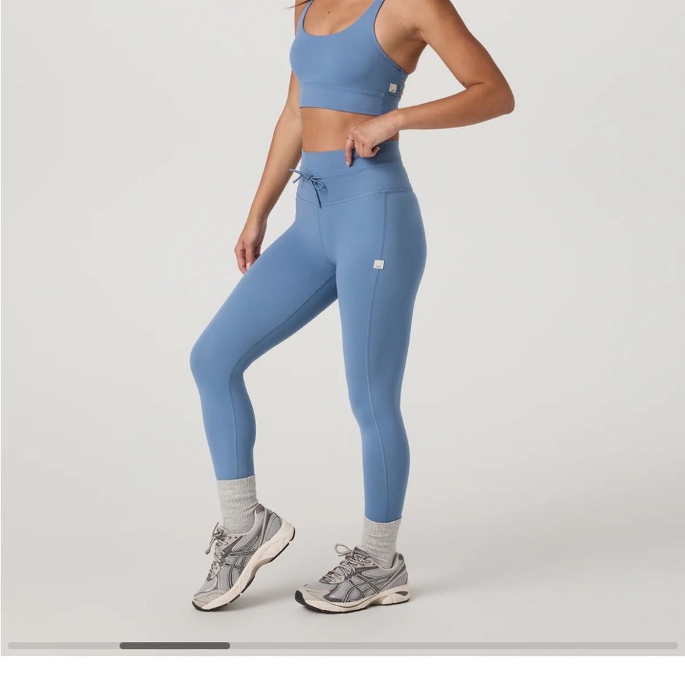 Vuori Women's Blue Leggings